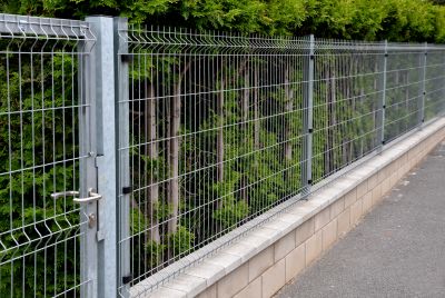 Steel Fence Replacement in Pearland, TX